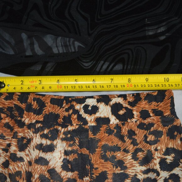 Leopard leggings and long black sleeve shirt women bundle extra small - Picture 4 of 4